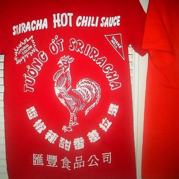 2 SHORT SLEEVE GRAPHIC TEES FUNNY T SHIRTS SRIRACHA & DRUNK~WOMENS MENS SIZE S - Picture 3 of 5